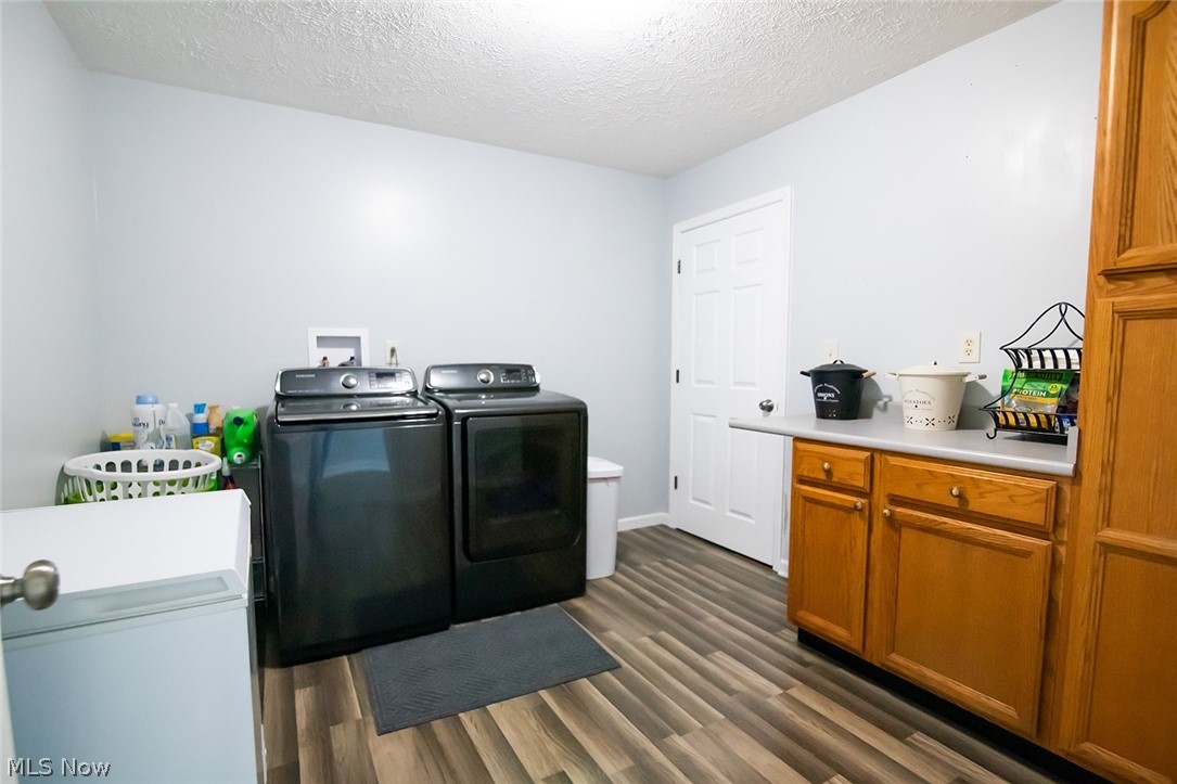 1586 Gene Street Belpre OH 45714