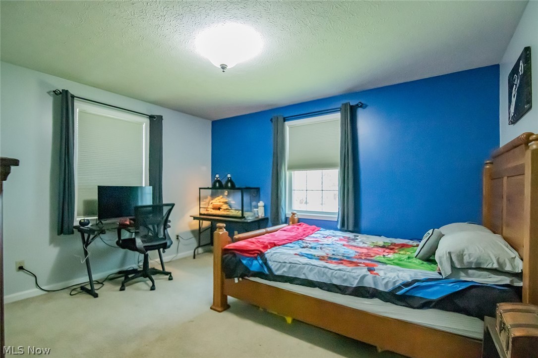 1586 Gene Street Belpre OH 45714