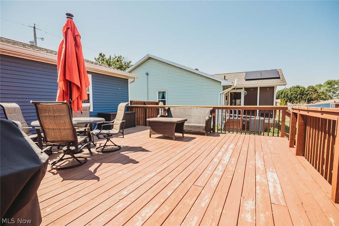 1586 Gene Street Belpre OH 45714