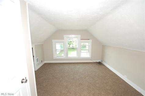 360 W Delason Avenue Youngstown OH 44511
