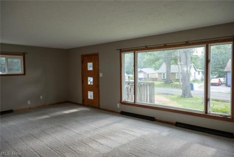 45 Columbine Avenue Akron OH 44312