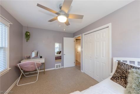 1746 Hawthorne Drive Mayfield Heights OH 44124
