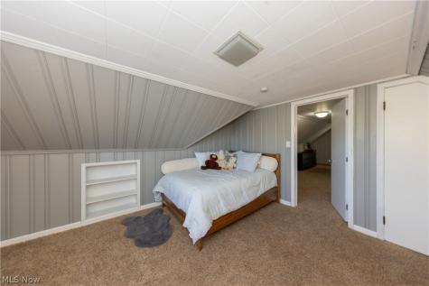 1746 Hawthorne Drive Mayfield Heights OH 44124