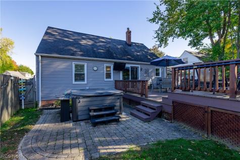 1746 Hawthorne Drive Mayfield Heights OH 44124