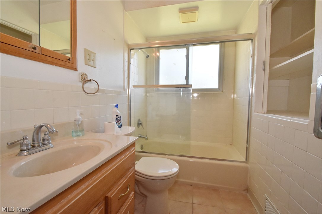 6208 Sylvia Drive Brook Park OH 44142
