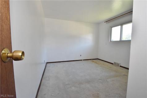 6208 Sylvia Drive Brook Park OH 44142