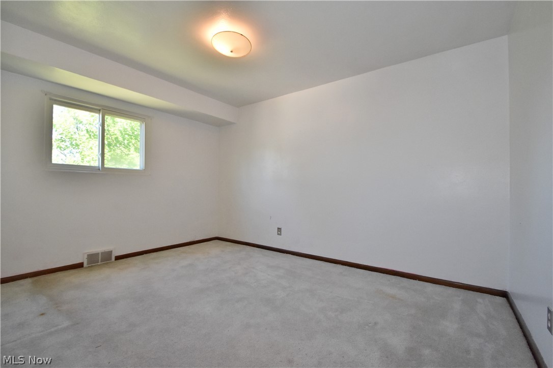 6208 Sylvia Drive Brook Park OH 44142