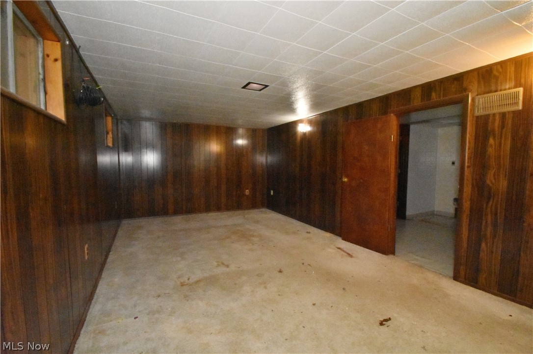 6208 Sylvia Drive Brook Park OH 44142