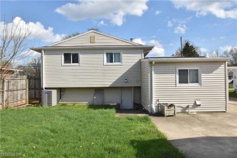 6208 Sylvia Drive Brook Park OH 44142