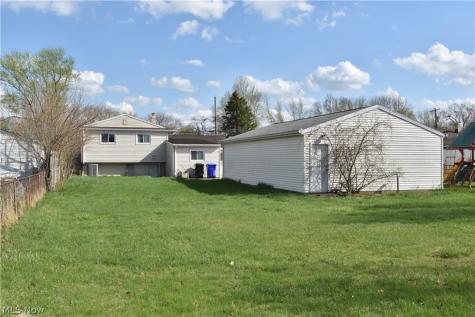 6208 Sylvia Drive Brook Park OH 44142