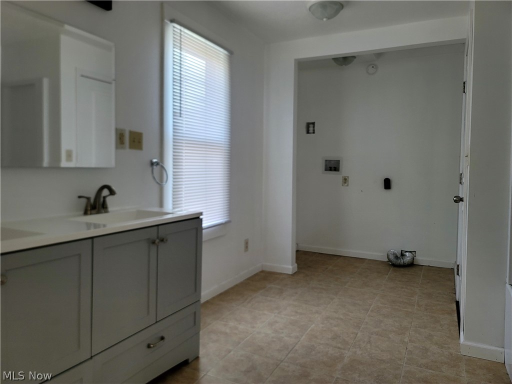 140 7th Street NW Barberton OH 44203