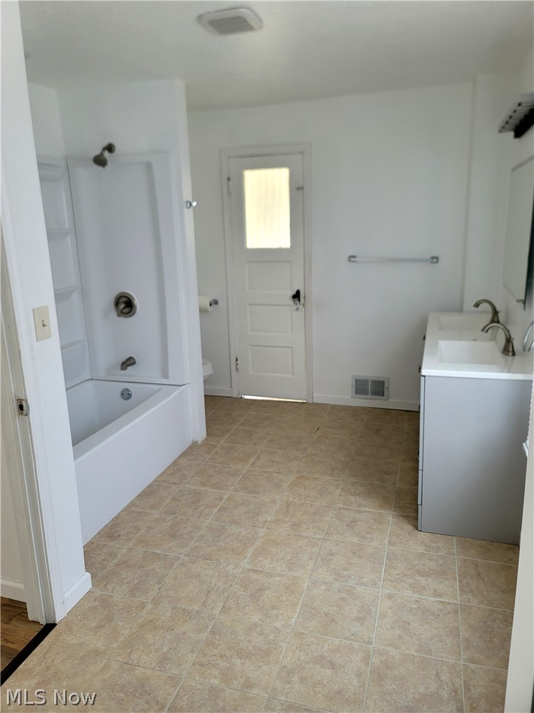 140 7th Street NW Barberton OH 44203