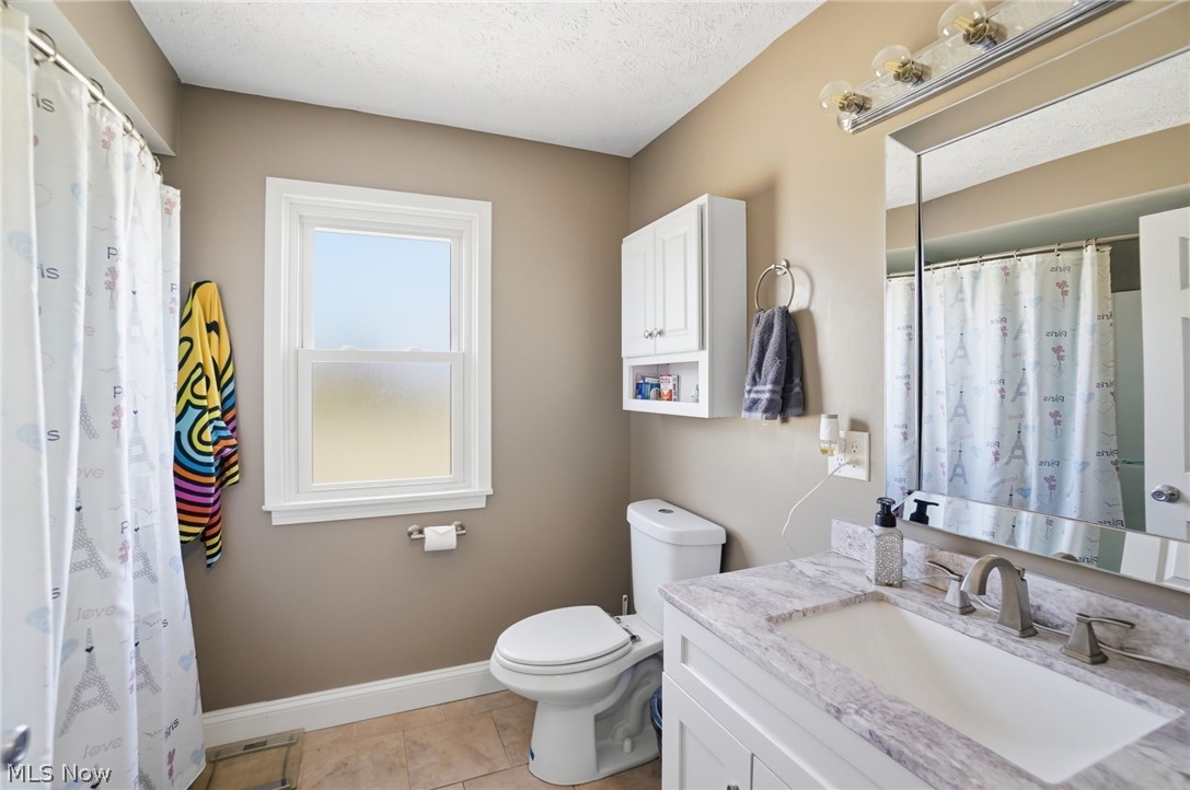 9391-9381 Columbia Road Olmsted Falls OH 44138