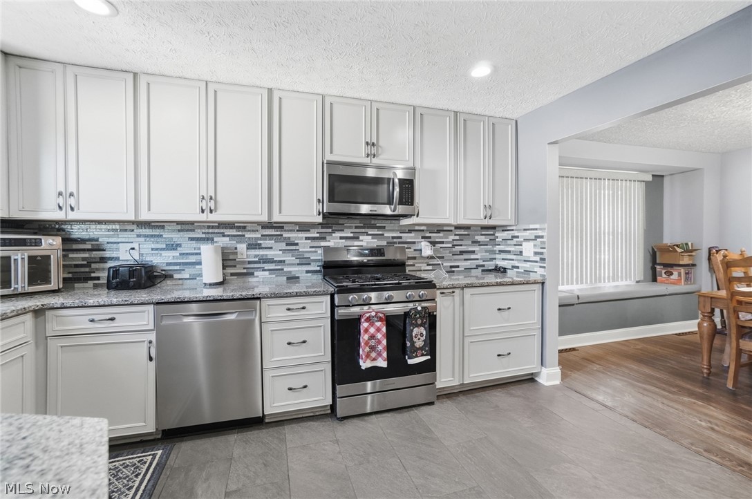 9391-9381 Columbia Road Olmsted Falls OH 44138