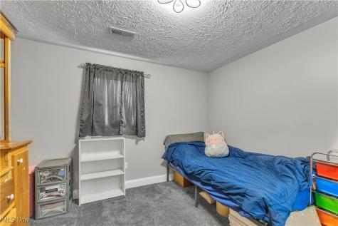 9391-9381 Columbia Road Olmsted Falls OH 44138