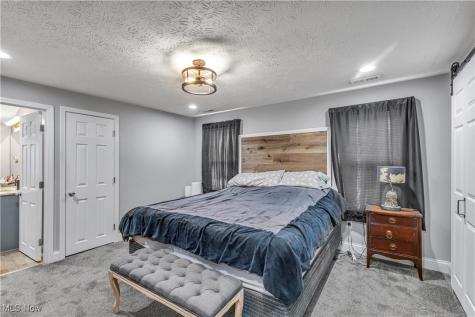 9391-9381 Columbia Road Olmsted Falls OH 44138