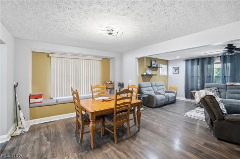 9391-9381 Columbia Road Olmsted Falls OH 44138
