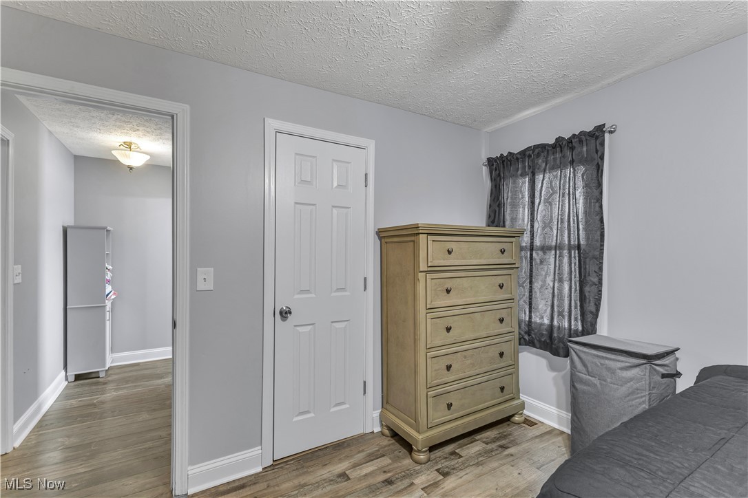 9391-9381 Columbia Road Olmsted Falls OH 44138