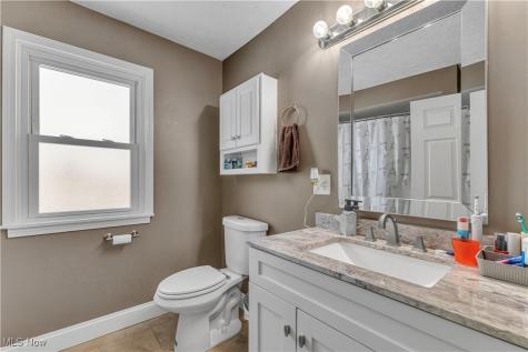 9391-9381 Columbia Road Olmsted Falls OH 44138