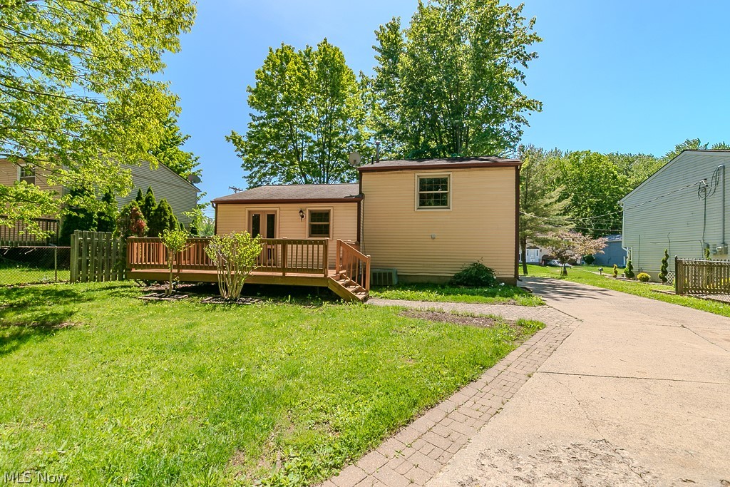 615 Trailwood Drive Painesville OH 44077