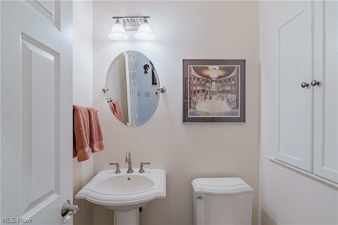 4013 Meadowvale Court Akron OH 44333