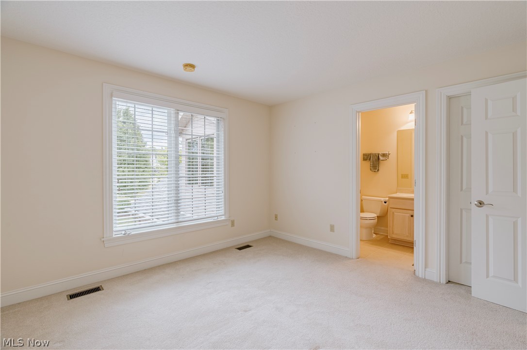 4013 Meadowvale Court Akron OH 44333