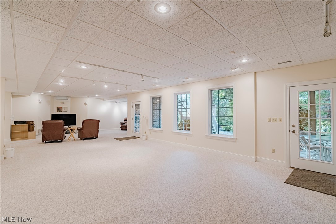 4013 Meadowvale Court Akron OH 44333