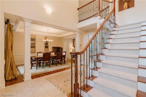 4013 Meadowvale Court Akron OH 44333