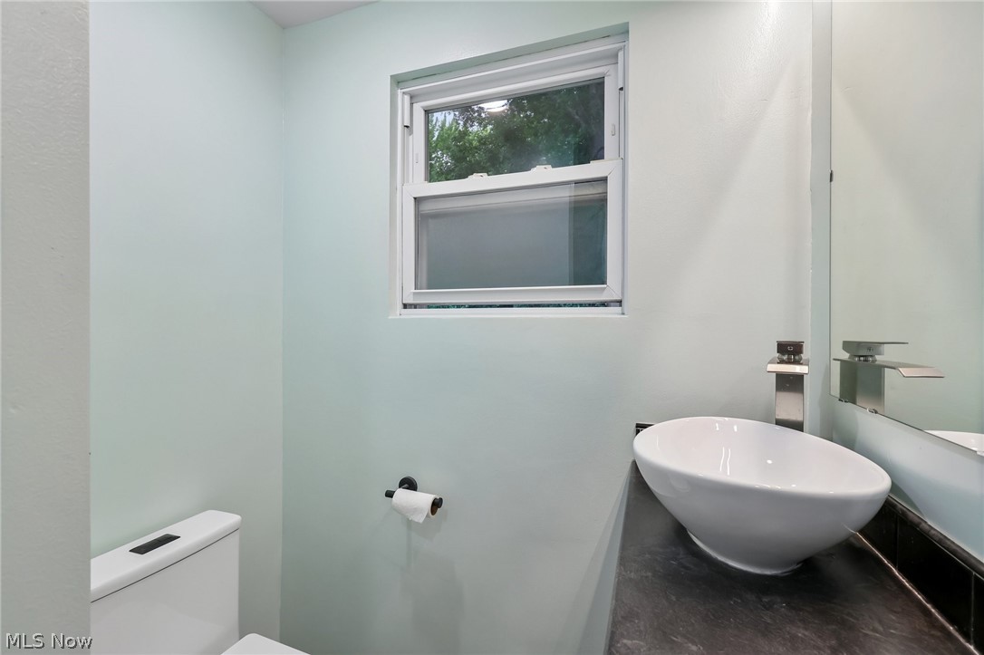 272 Tolbert Street Wadsworth OH 44281