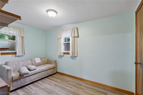272 Tolbert Street Wadsworth OH 44281