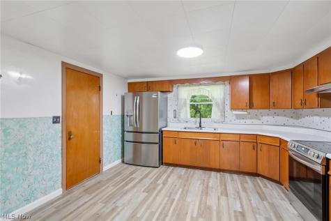 272 Tolbert Street Wadsworth OH 44281