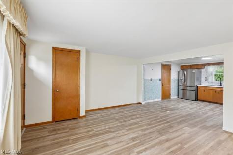 272 Tolbert Street Wadsworth OH 44281
