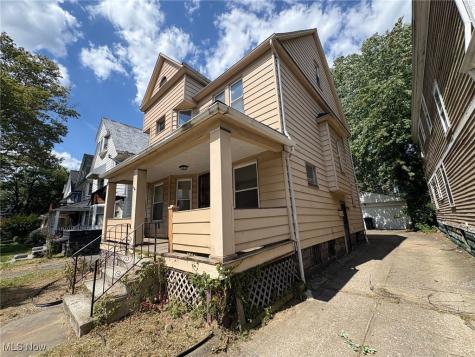 9921 Hampden Avenue Cleveland OH 44108
