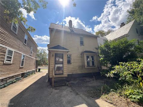 9921 Hampden Avenue Cleveland OH 44108