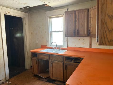 9921 Hampden Avenue Cleveland OH 44108