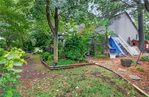 988 White Oak Circle Medina OH 44256