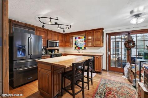 988 White Oak Circle Medina OH 44256