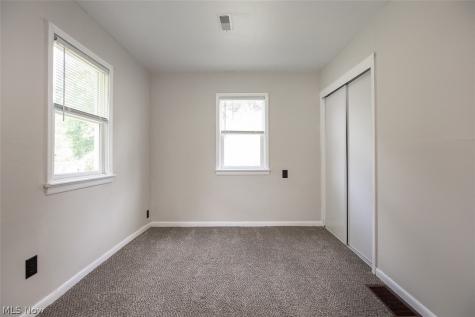4215 Tapper Road Norton OH 44203