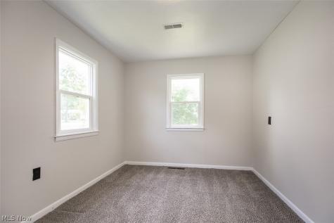 4215 Tapper Road Norton OH 44203