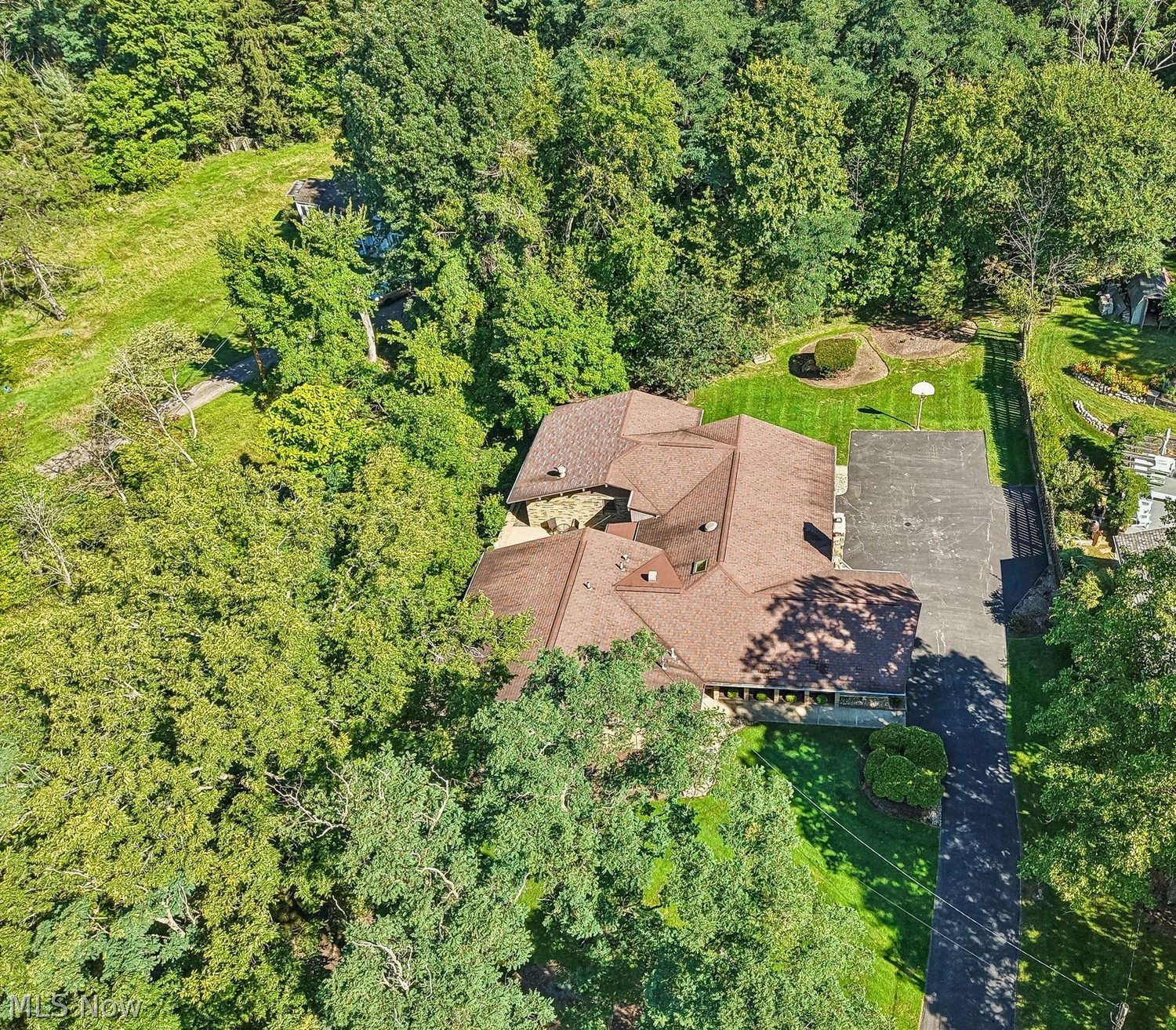 7606 Akins Road North Royalton OH 44133