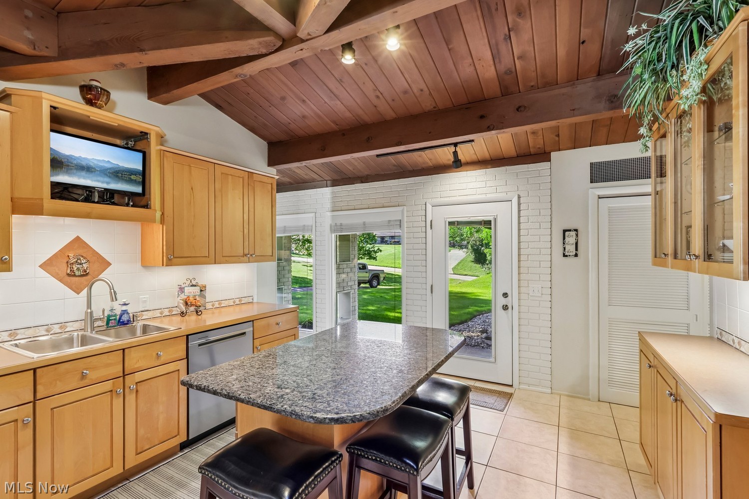7606 Akins Road North Royalton OH 44133