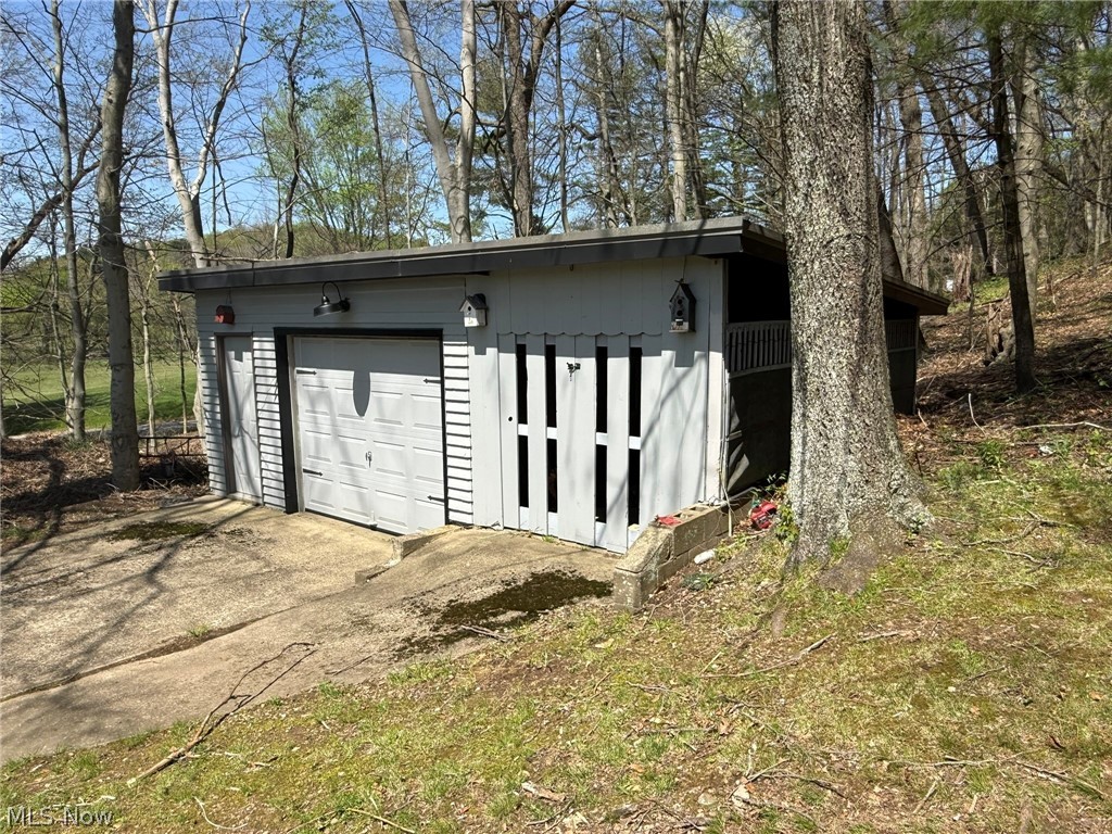 6145 Wolf Run Road SE Dennison OH 44621