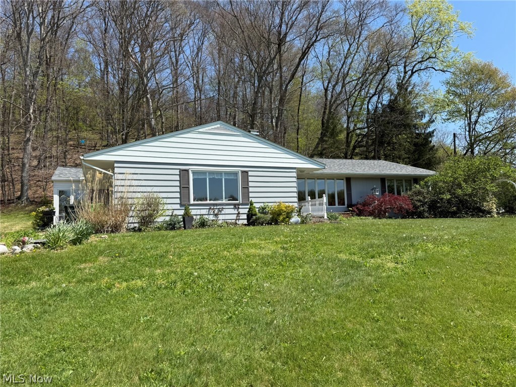 6145 Wolf Run Road SE Dennison OH 44621