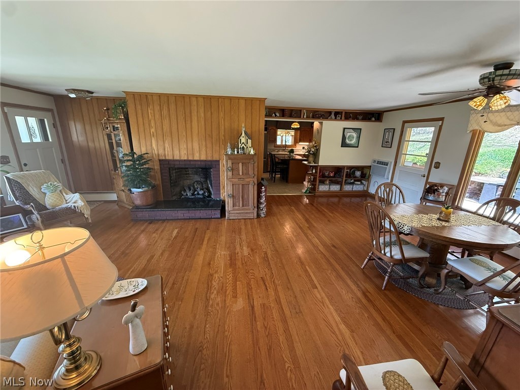 6145 Wolf Run Road SE Dennison OH 44621