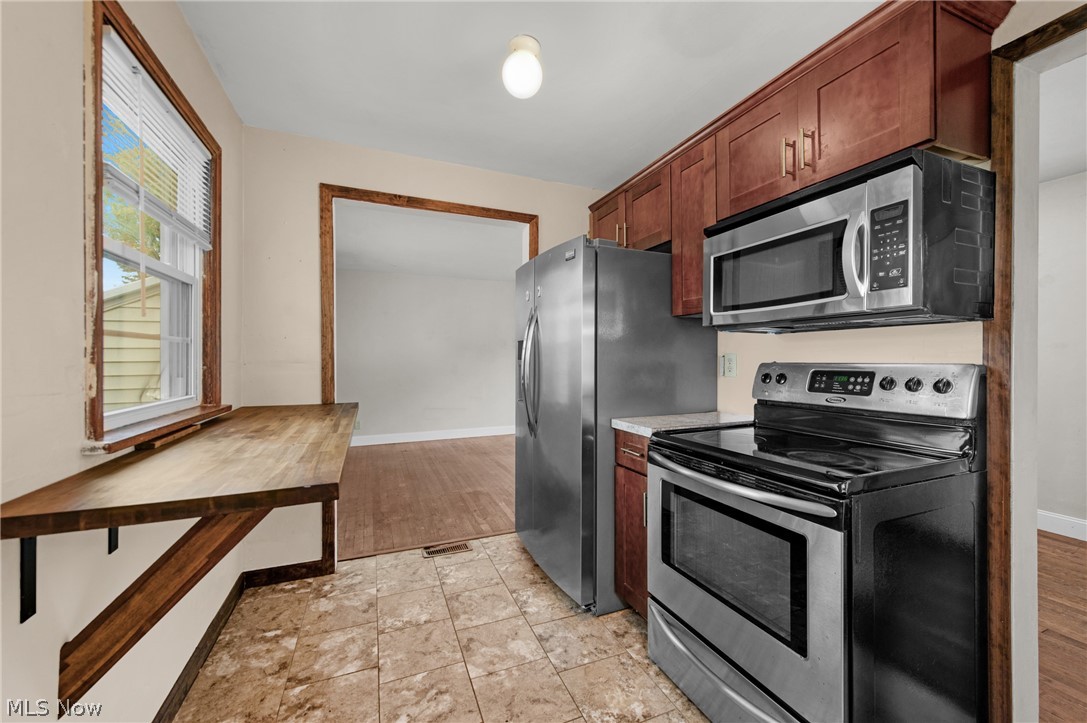 8224 Westmoor Road Mentor OH 44060