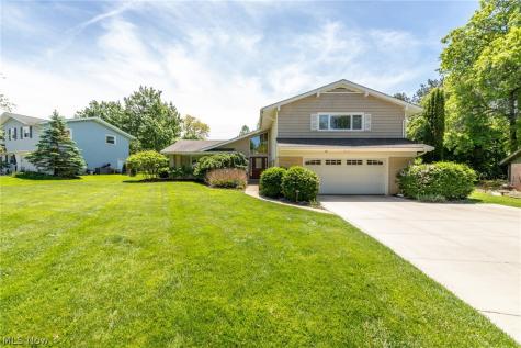 24602 Hawthorne Drive Beachwood OH 44122