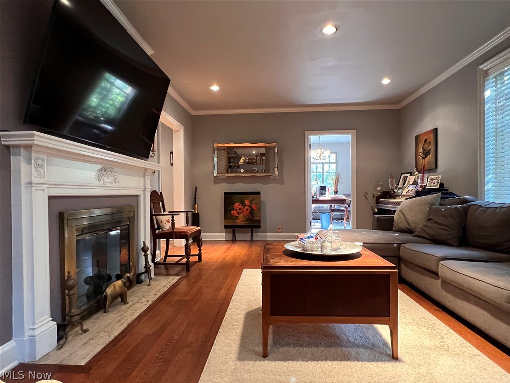 15541 Brewster Road East Cleveland OH 44112