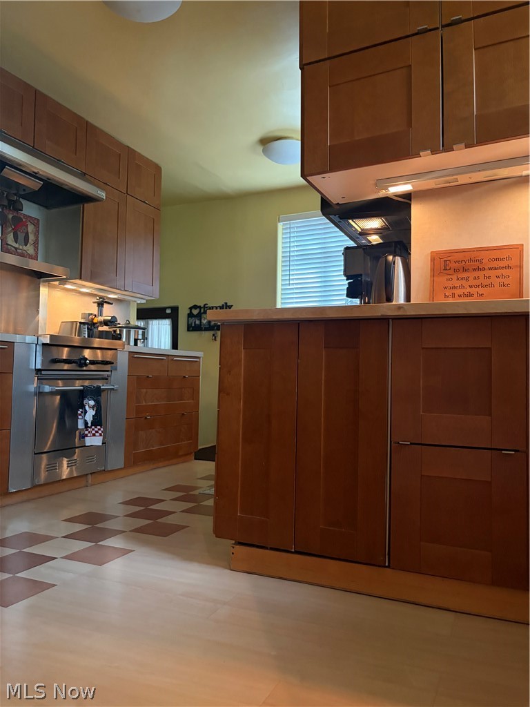 15541 Brewster Road East Cleveland OH 44112