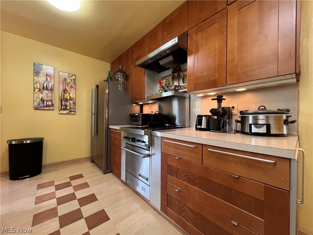 15541 Brewster Road East Cleveland OH 44112