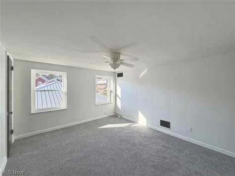 2604 Whitehaven Boulevard Steubenville OH 43952